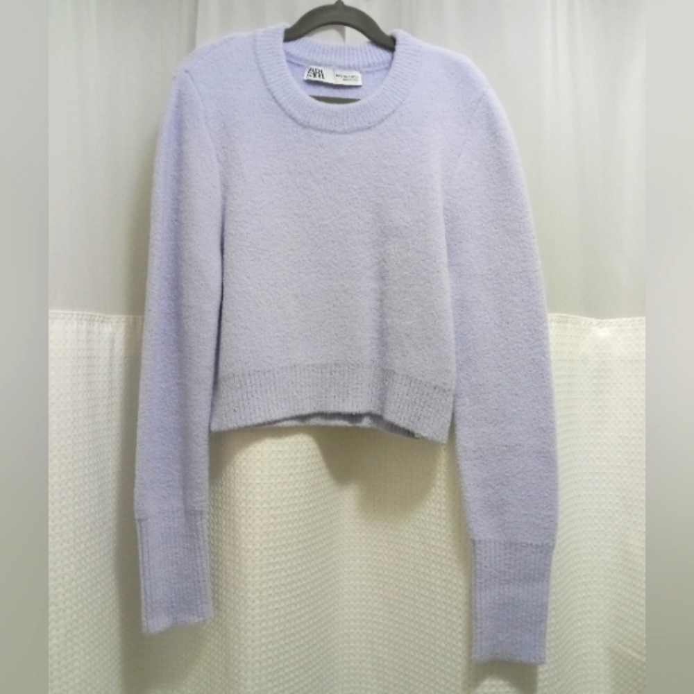 Zara cropped Women's Lavender Sweater. Size small. EUC.